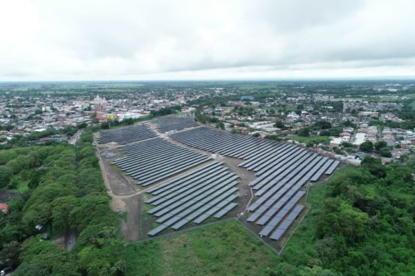 Empresas españolas en LatAm Solar Steel pv magazine España